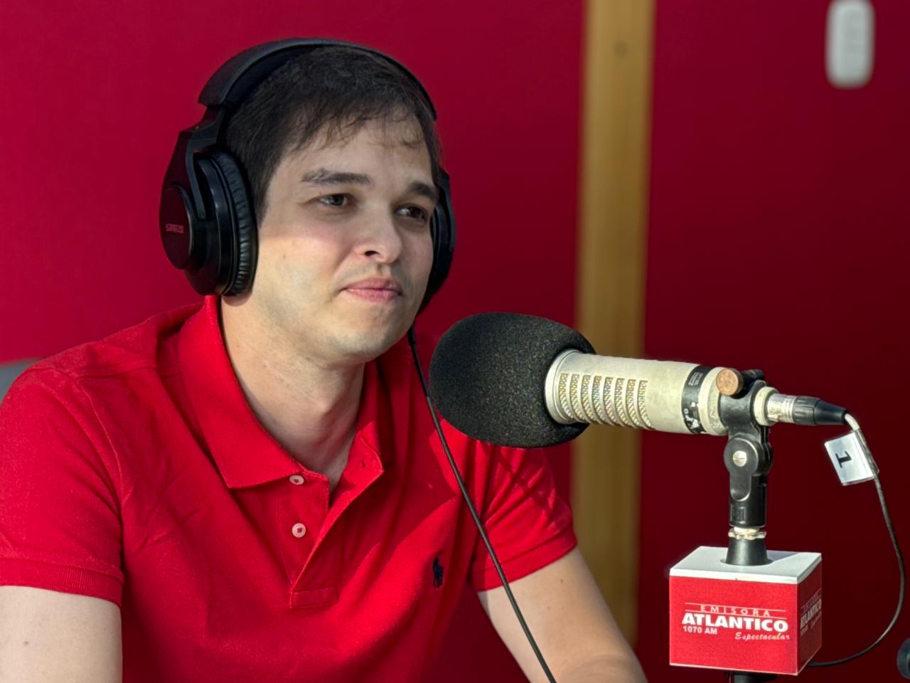 Andrés Lacouture, periodista deportivo de la cadena ESPN