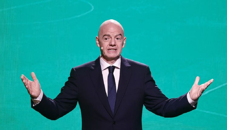 Presidente de FIFA, Gianni Infantino apoya levantamiento de prohibición a Rusia