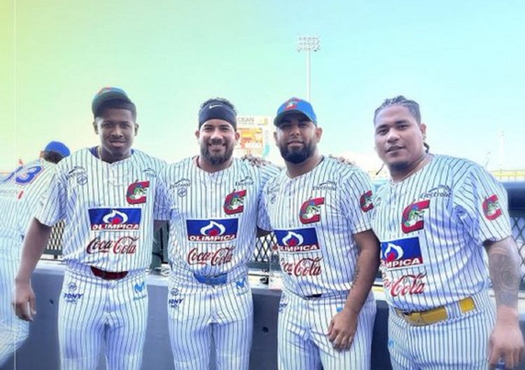 Caimanes debutó con triunfo ante los Leones de Nicaragua: Harold Ramírez la sacó del parque