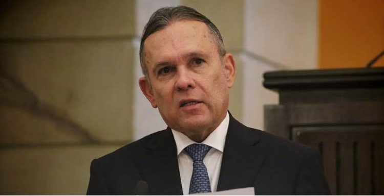 Habría crisis en el Partido Conservador