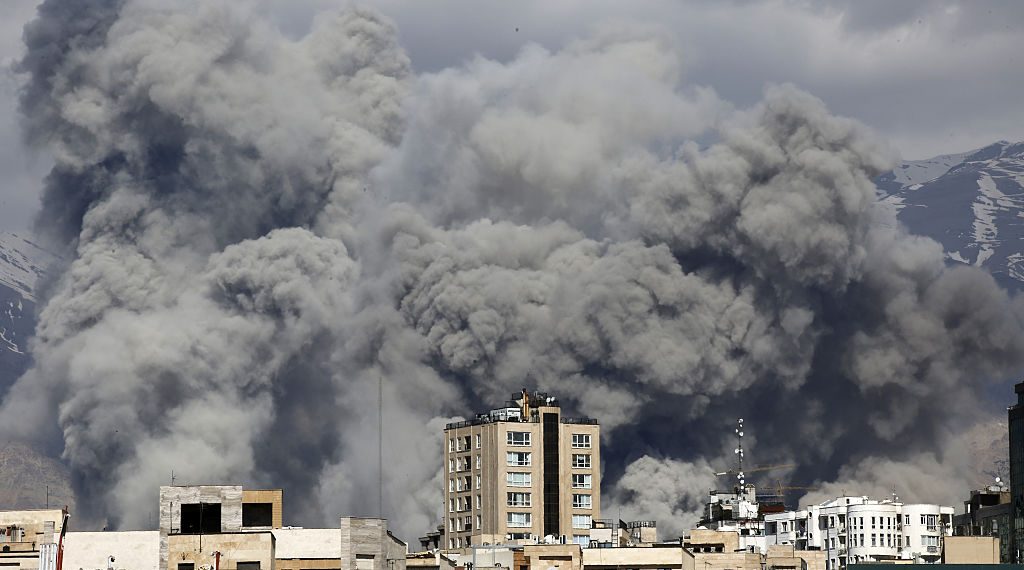 Muerte de Alí Jamenei tras ataque conjunto de EE.UU. e Israel sacude a Irán y redefine el panorama en Medio Oriente