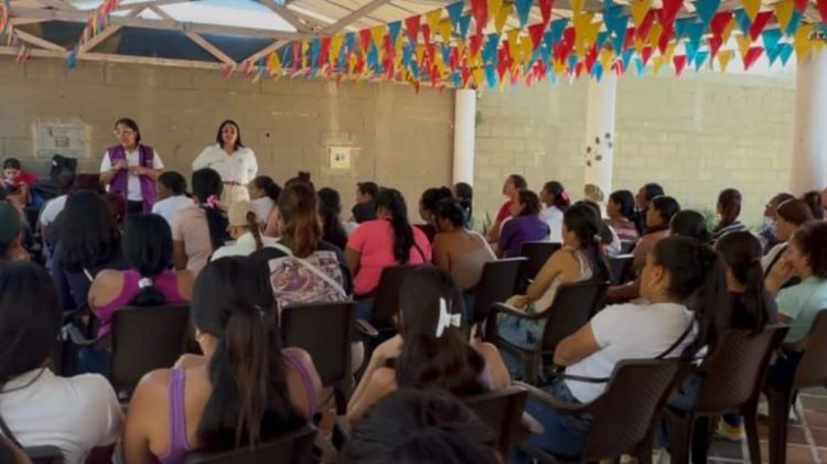 Atlántico abre convocatoria para formar a las primeras 30 operadoras de montacargas