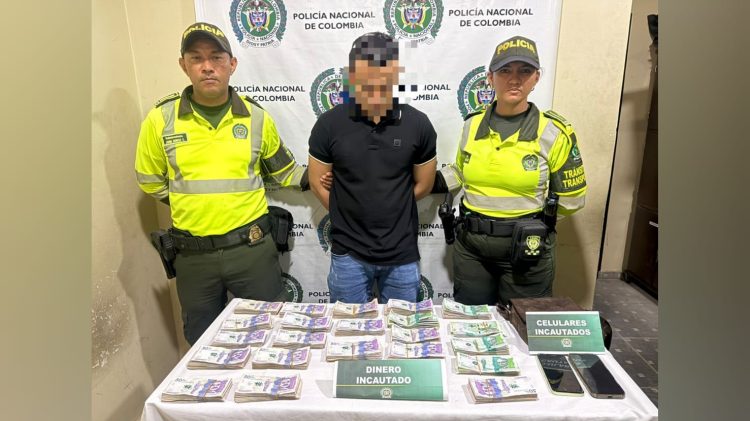 Policía incauta más de $105 millones en vía del Atlántico y judicializa a un hombre