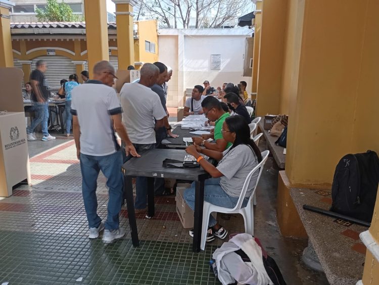 Registrador especial de Barranquilla destaca trabajo de funcionarios durante la jornada electoral