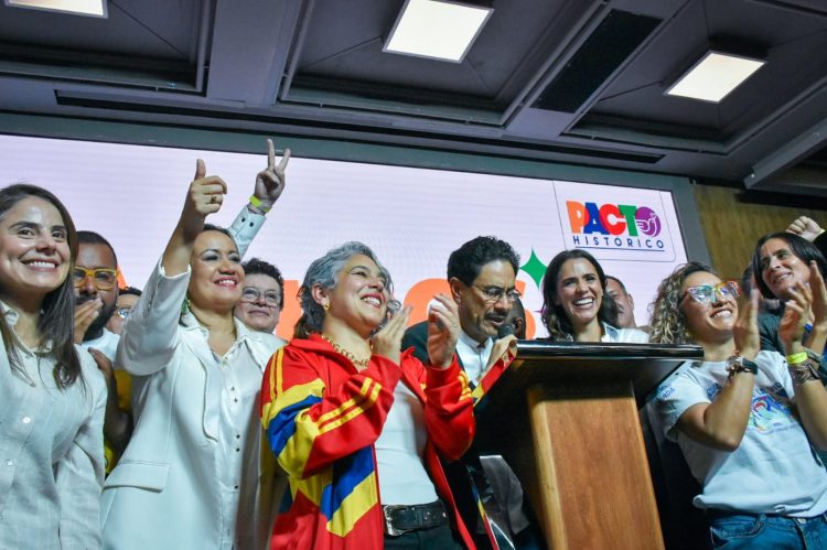 Iván Cepeda celebra triunfo del Pacto Histórico en el Senado y habla de “nuevo ciclo de transformaciones”