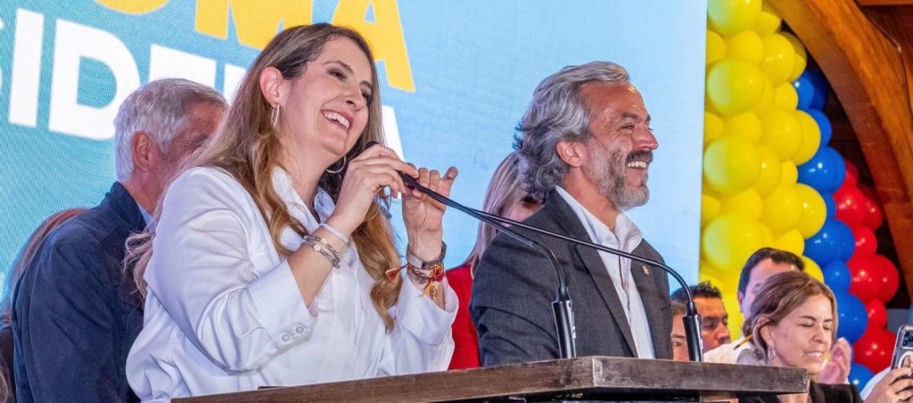 Paloma Valencia y Juan Daniel Oviedo dialogan en Emisora Atlántico
