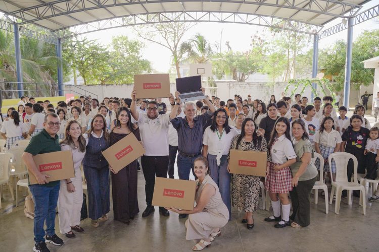 Gobernación del Atlántico lanza programa de habilidades digitales para más de 3.400 estudiantes de secundaria