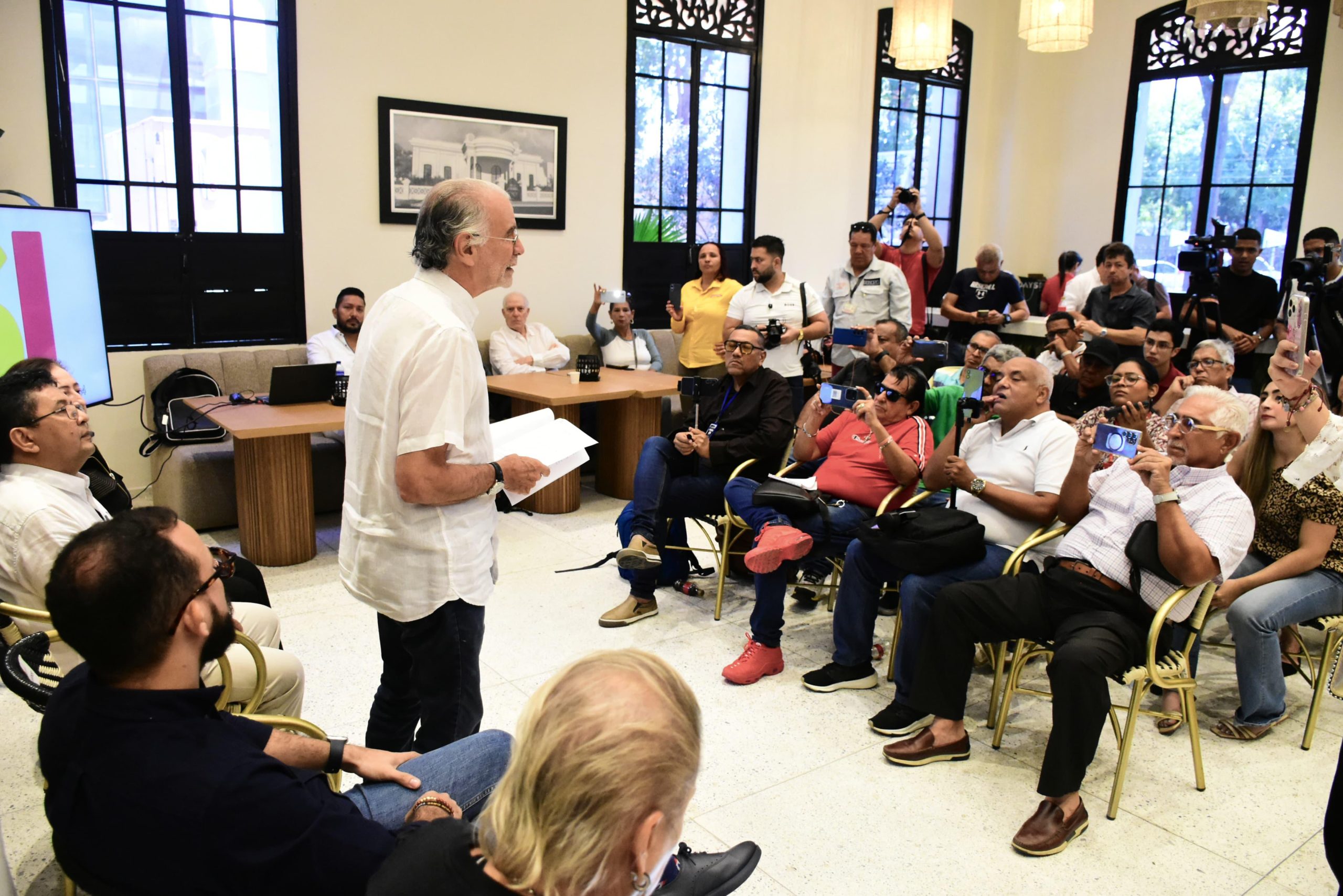Gobernación del Atlántico, ESAP y Telecaribe lanzan plan de formación para periodistas sobre autonomía regional
