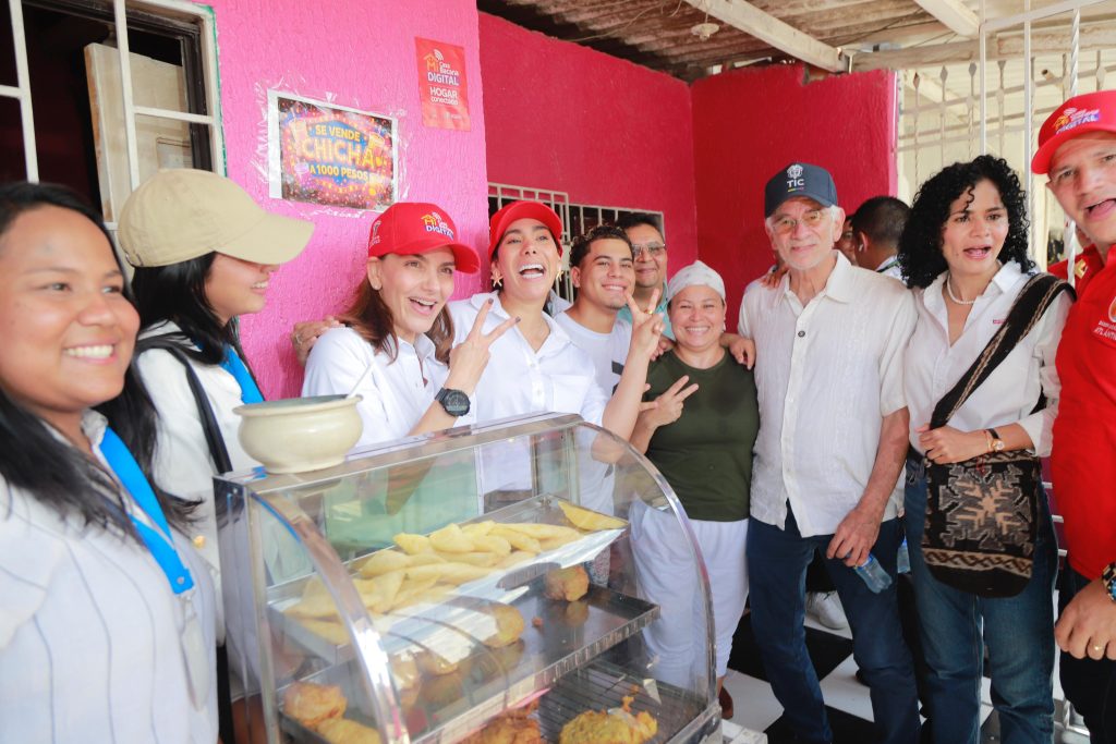 ‘Mi Casa Bacana Digital’ alcanza 100 % de ejecución con más de 43.000 hogares conectados