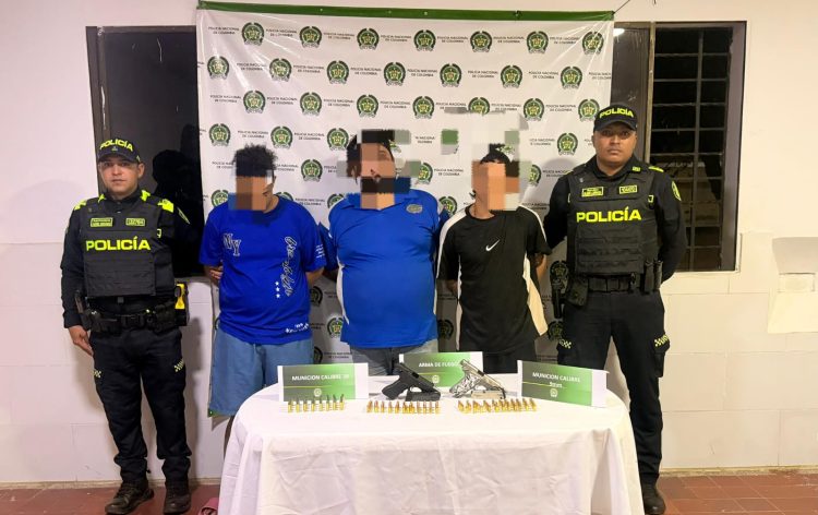 Capturan a tres adultos y aprehenden a dos menores en Repelón: presuntos integrantes de red de ‘El Negro Ober’