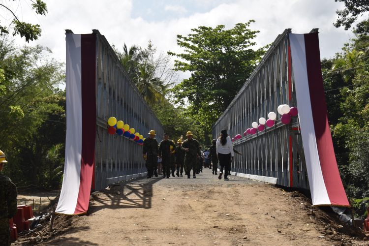 Habilitan puente militar en Mendihuaca y se restablece el paso en la Troncal del Caribe