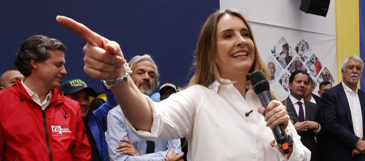 Paloma Valencia inscribe su candidatura presidencial y llama a la unidad política