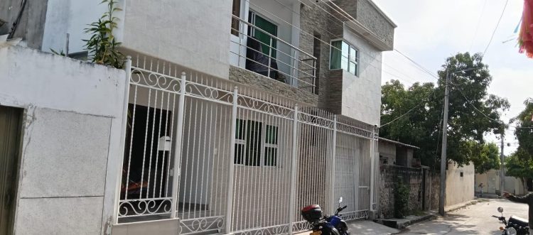 Siete hombres armados roban cerca de $100 millones en vivienda de Santo Tomás