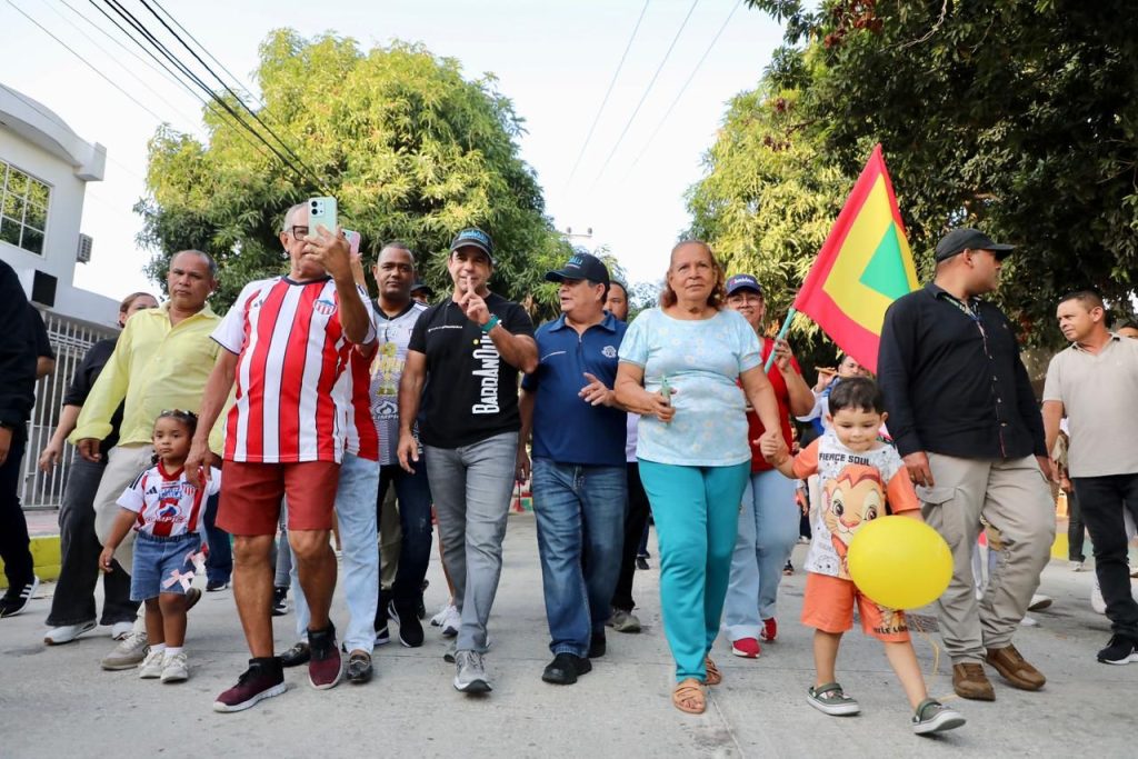 Entregan nuevos tramos viales en Las Palmas y avanzan obras en el suroriente de Barranquilla