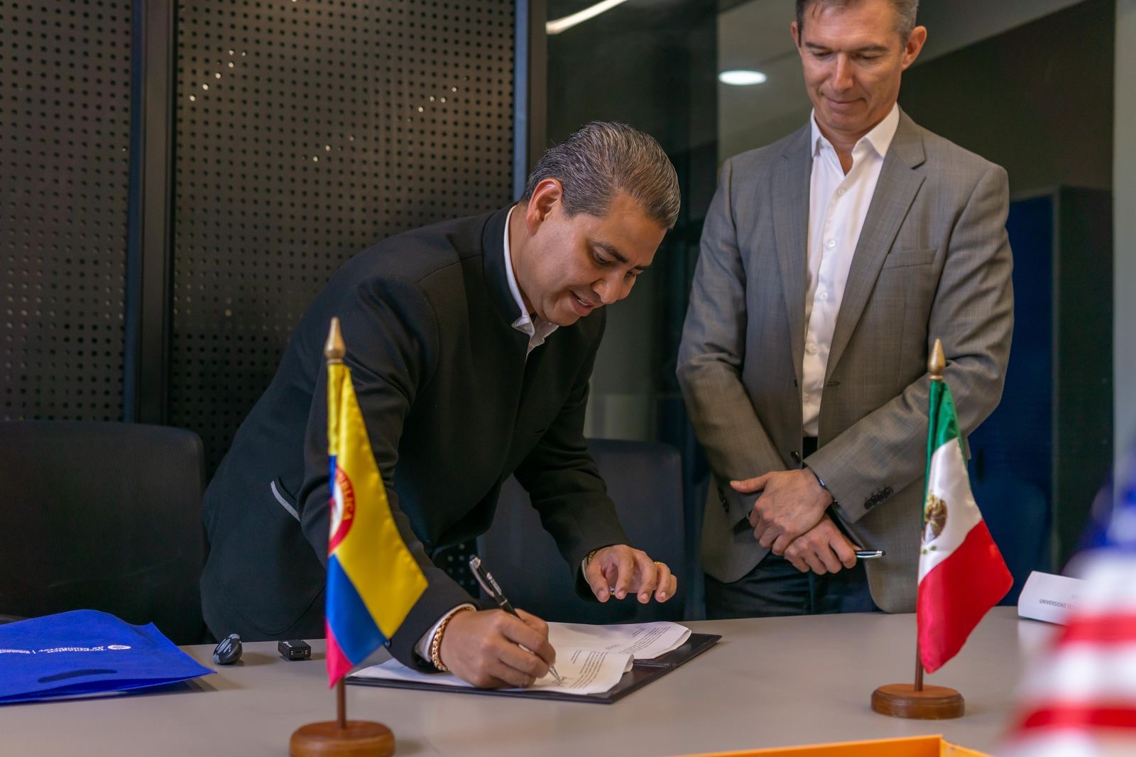 Barranquilla impulsa su proyección educativa internacional con convenio entre la IUB y el Tecnológico de Monterrey