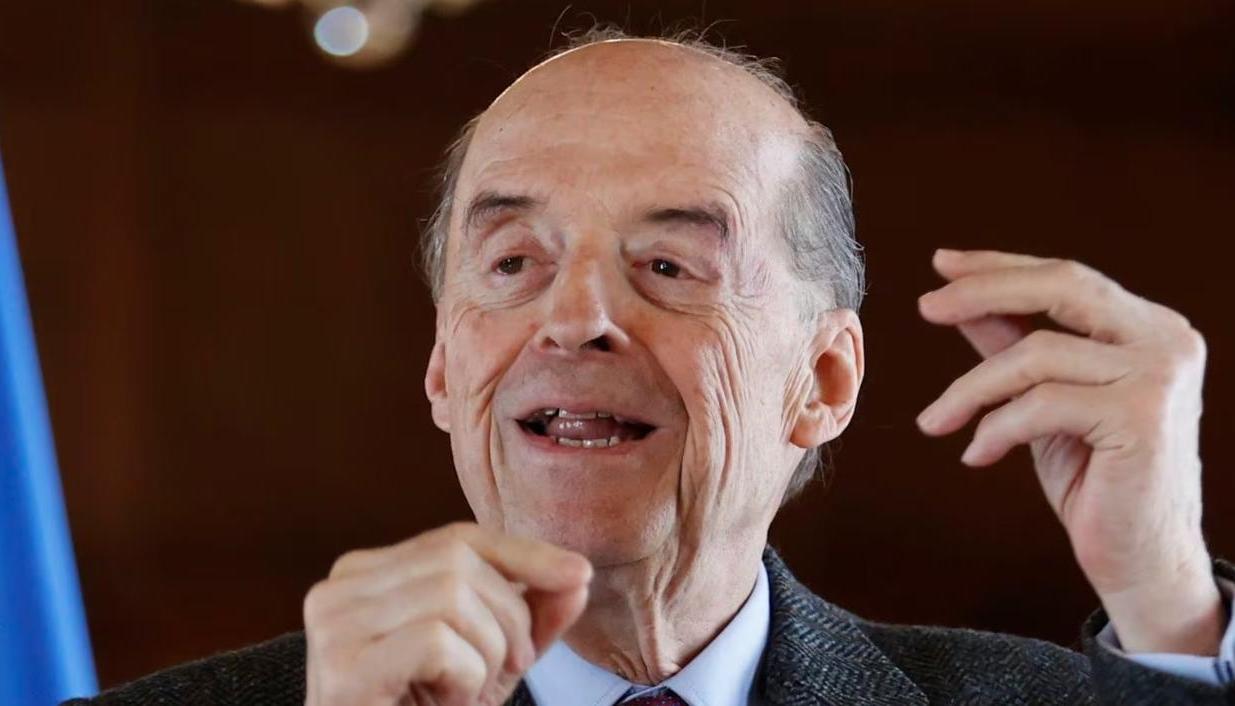Fiscalía acusa a excanciller Álvaro Leyva por presunto prevaricato en licitación de pasaportes