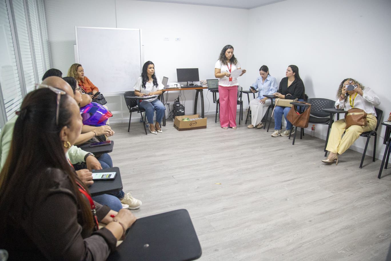 Gobernación del Atlántico refuerza acciones para prevenir embarazo adolescente y violencia sexual en menores