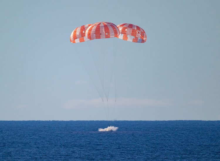 Artemis II regresa con éxito a la Tierra tras histórica misión tripulada alrededor de la Luna