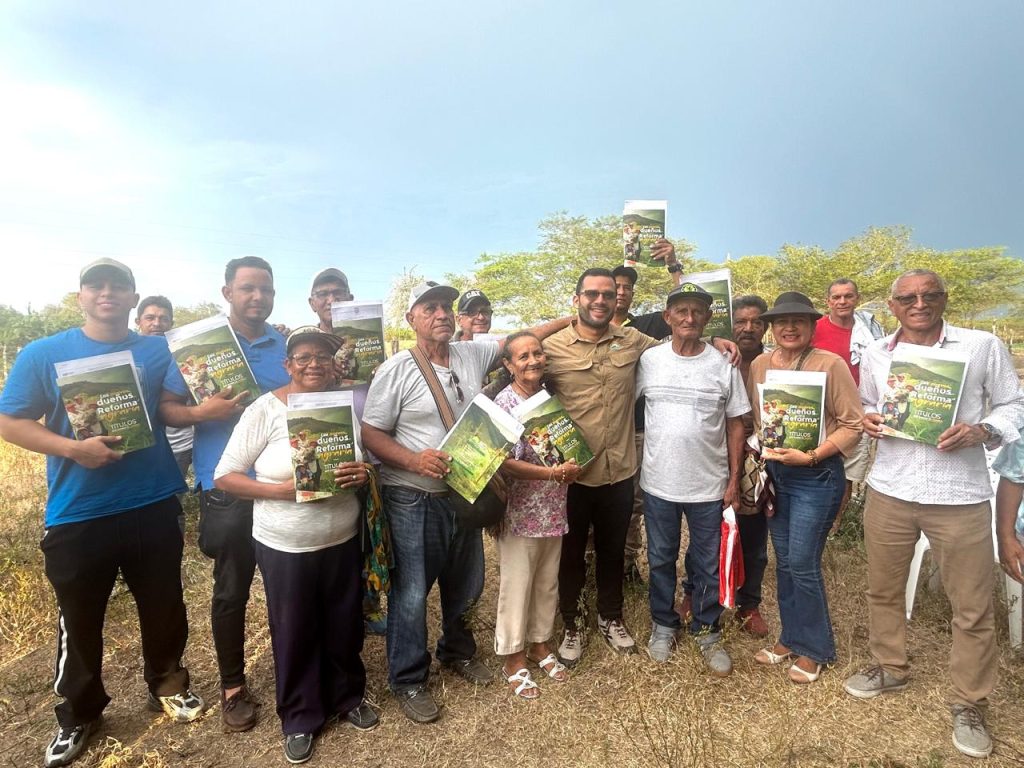 ANT entrega 2.000 hectáreas a 390 familias campesinas en el Atlántico