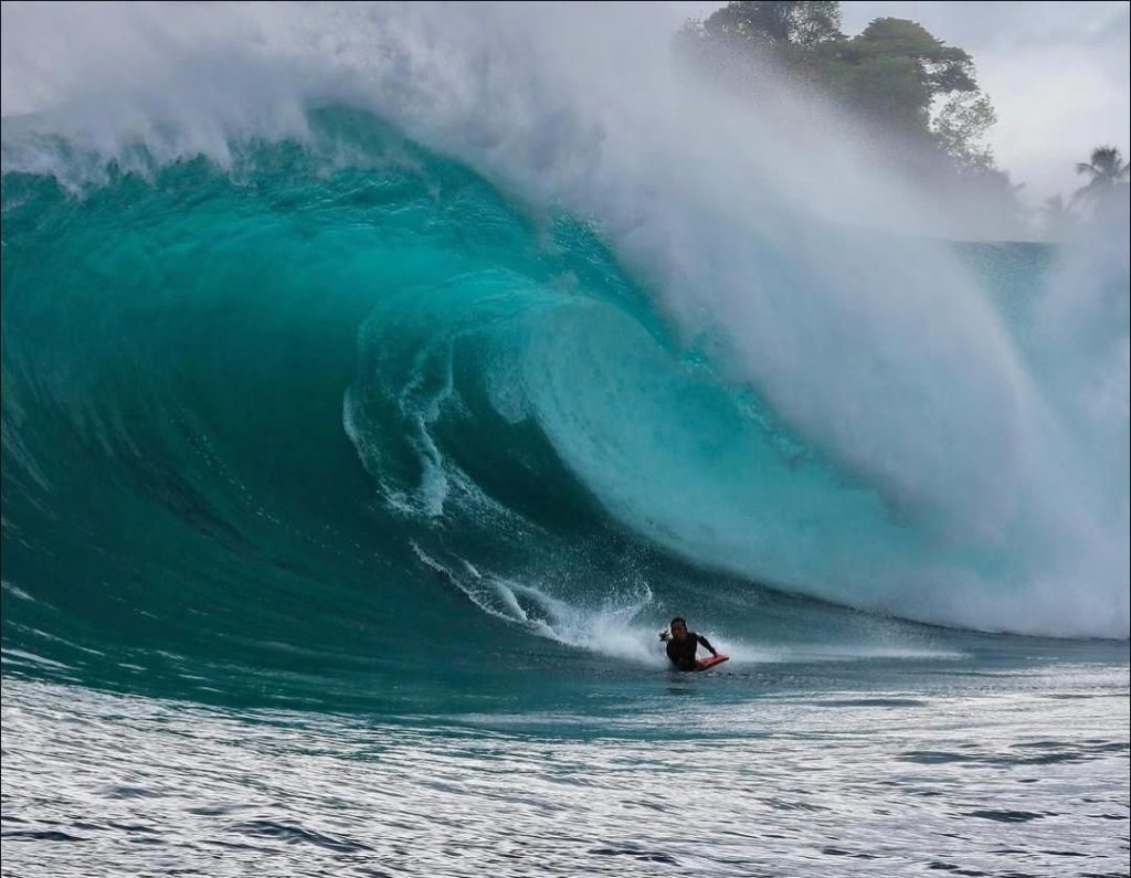 Rubén Villegas representa al Atlántico en el Panamericano de Surf en Panamá rumbo a Santo Domingo 2026