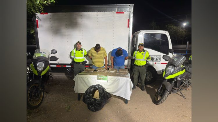 Capturan a dos personas con 11 kilos de marihuana en la vía Oriental, en Sabanagrande