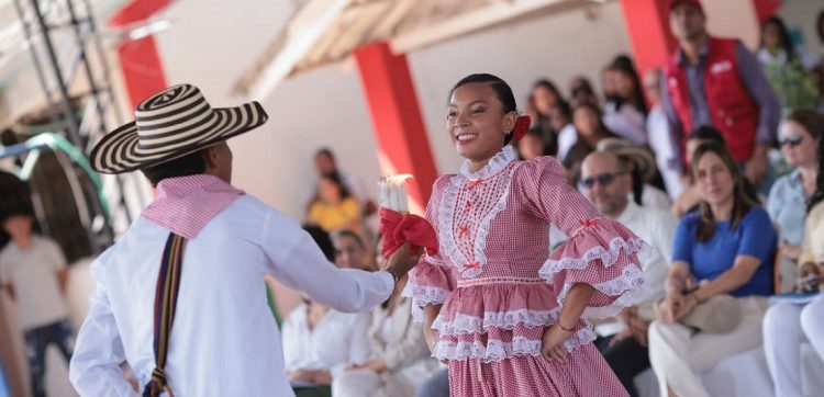 Educación media en Colombia: territorios comparten claves para mejorar trayectoria y aprendizajes