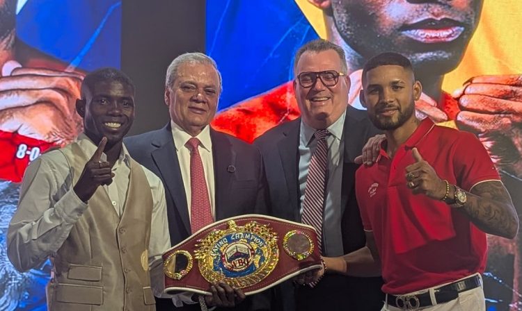 Yuberjen Martínez buscará el título mundial de boxeo este 22 de mayo frente al panameño Ángel Bethancourt