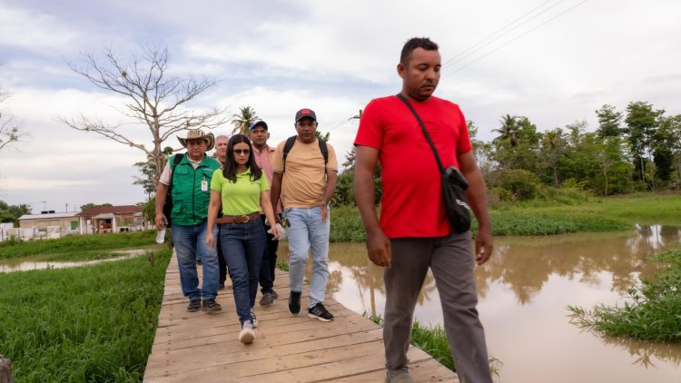 Líder social de La Mojana cuestionó críticas de directora del Fondo de Adaptación sobre obras en la región