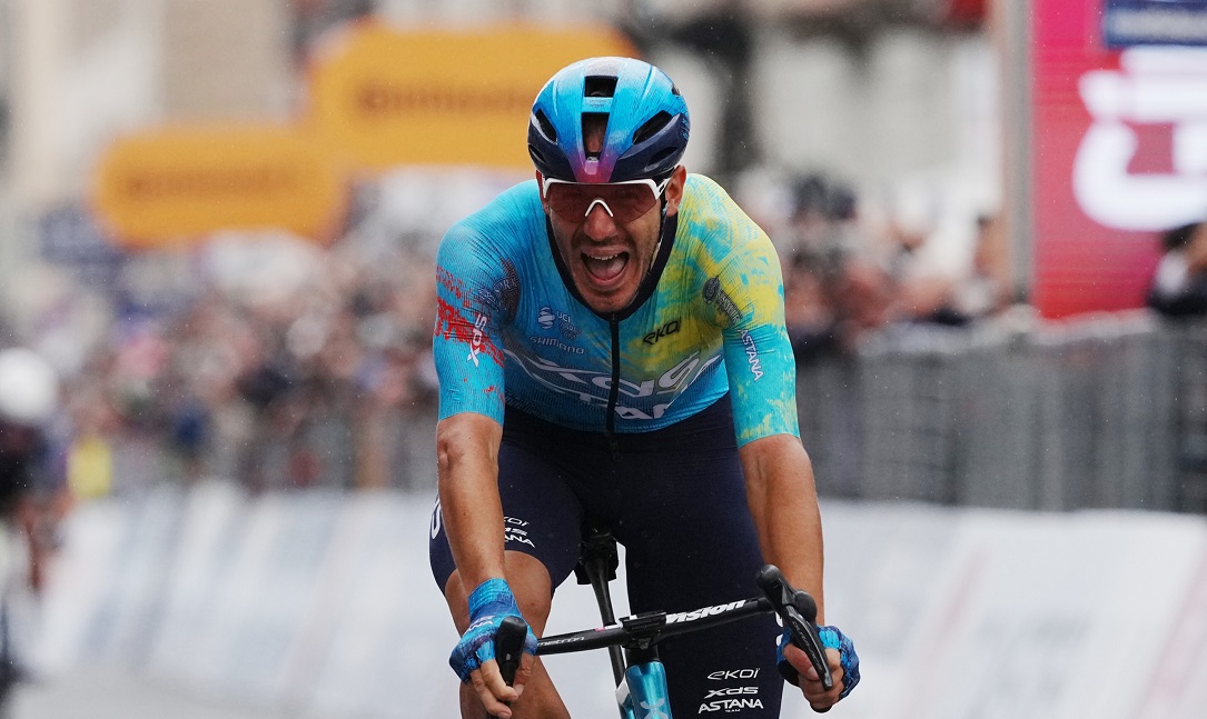 Giro de Italia: Davide Ballerini ganó la etapa 6 en Nápoles