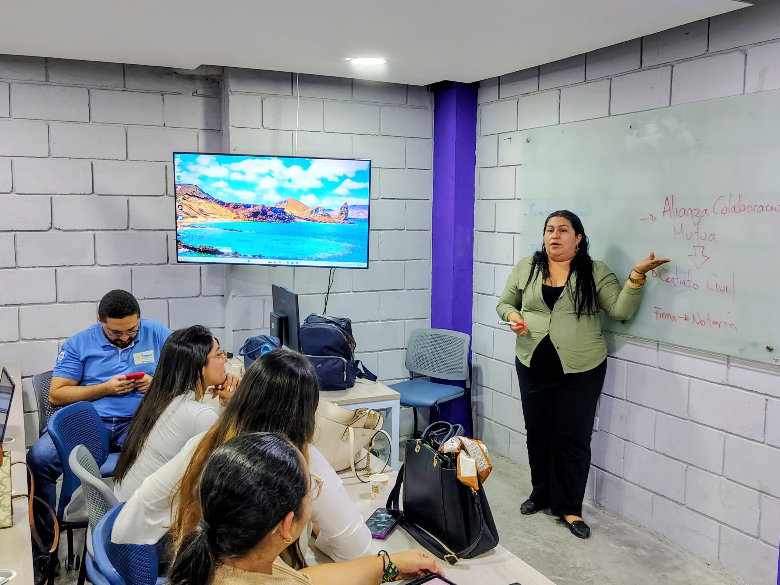 Atlántico impulsa formación para empresas turísticas y fortalece la competitividad del sector
