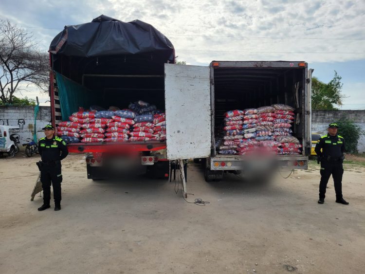 Recuperan 11 toneladas de alimentos hurtados en operativo en Sabanagrande