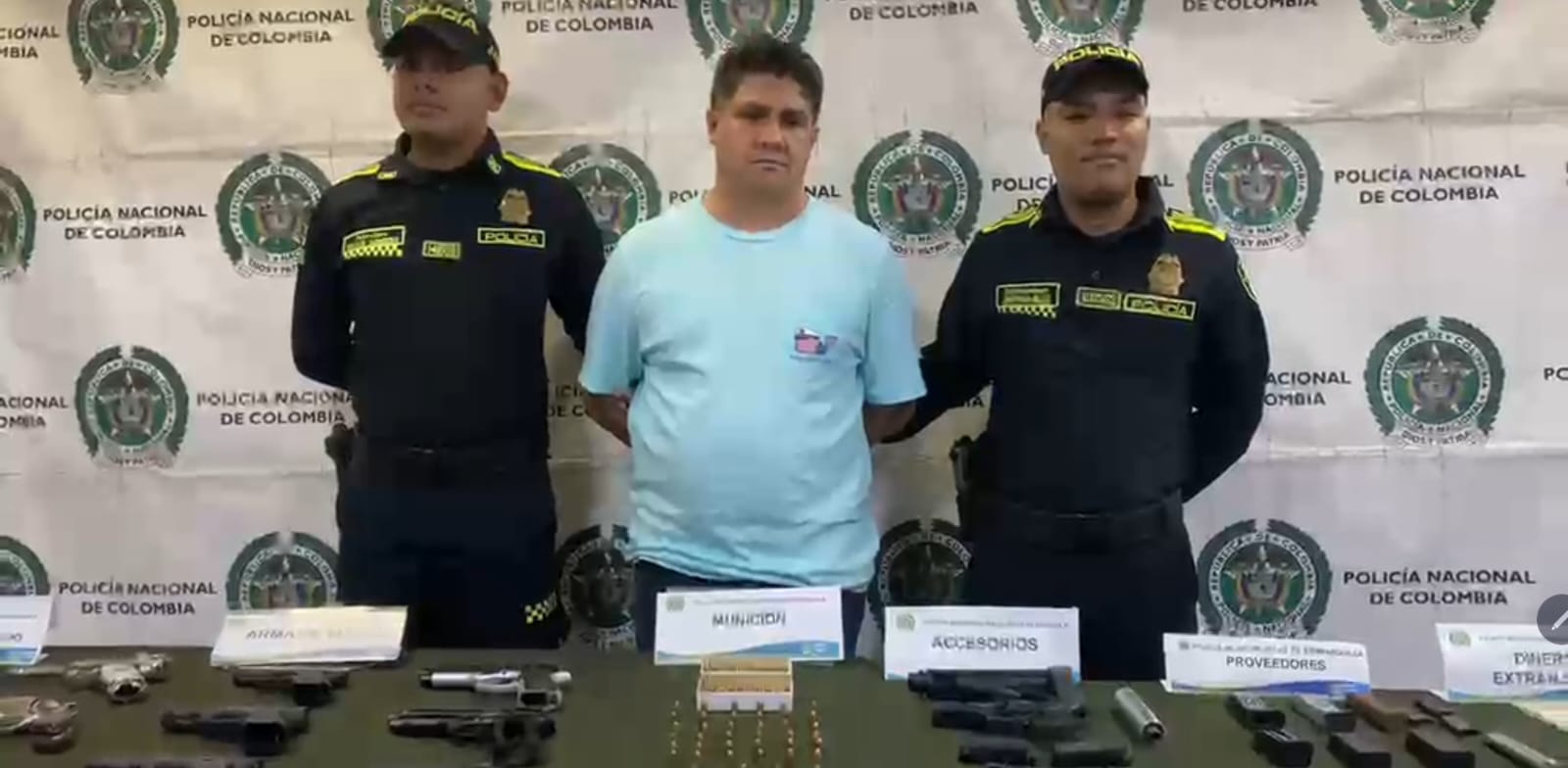 Cae presunto traficante de armas en Barranquilla: tenía pistolas, municiones y dólares en efectivo