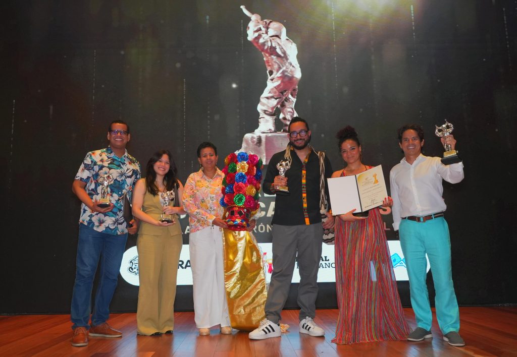 Premio Ernesto McCausland Sojo reconoció las mejores crónicas del Carnaval de Barranquilla