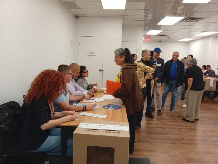 Alta participación de colombianos en elecciones presidenciales en el consulado de Nueva York