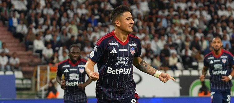 Junior venció a Once Caldas en Manizales y tomó ventaja en los cuartos de final de la Liga Colombiana