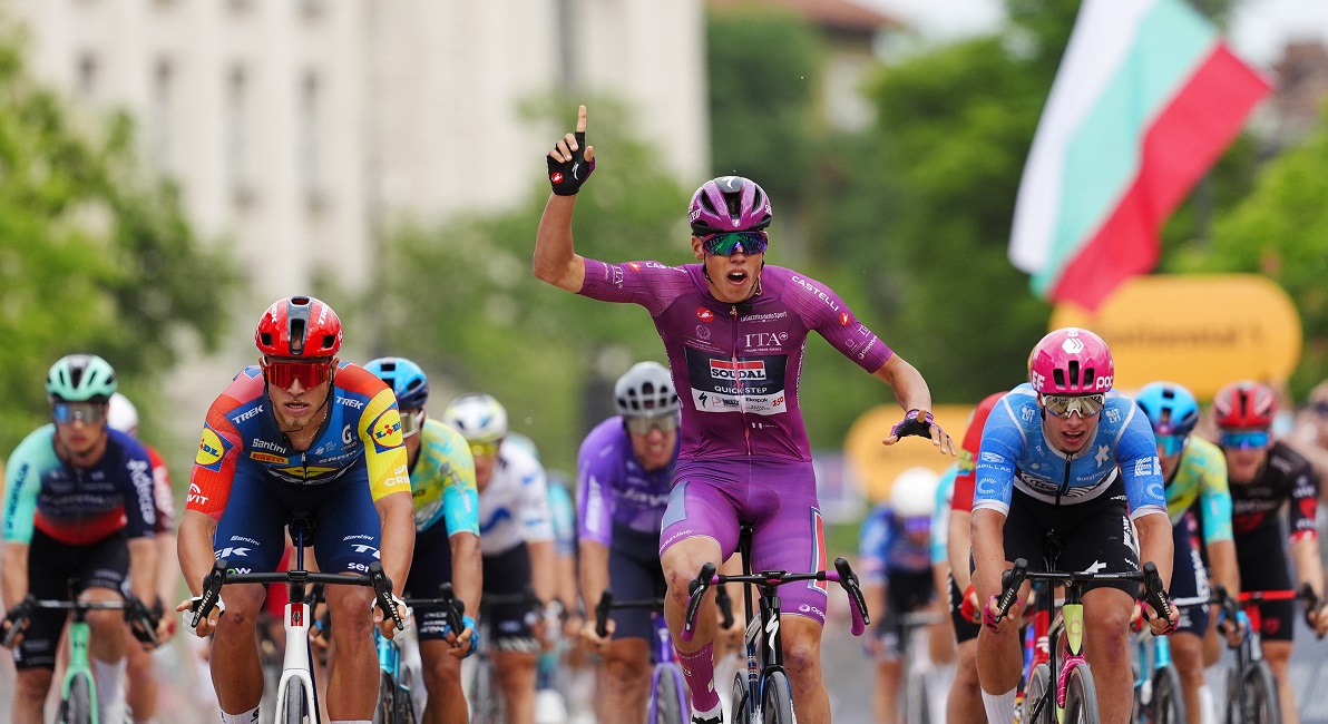Magnier ganó la tercera etapa del Giro de Italia