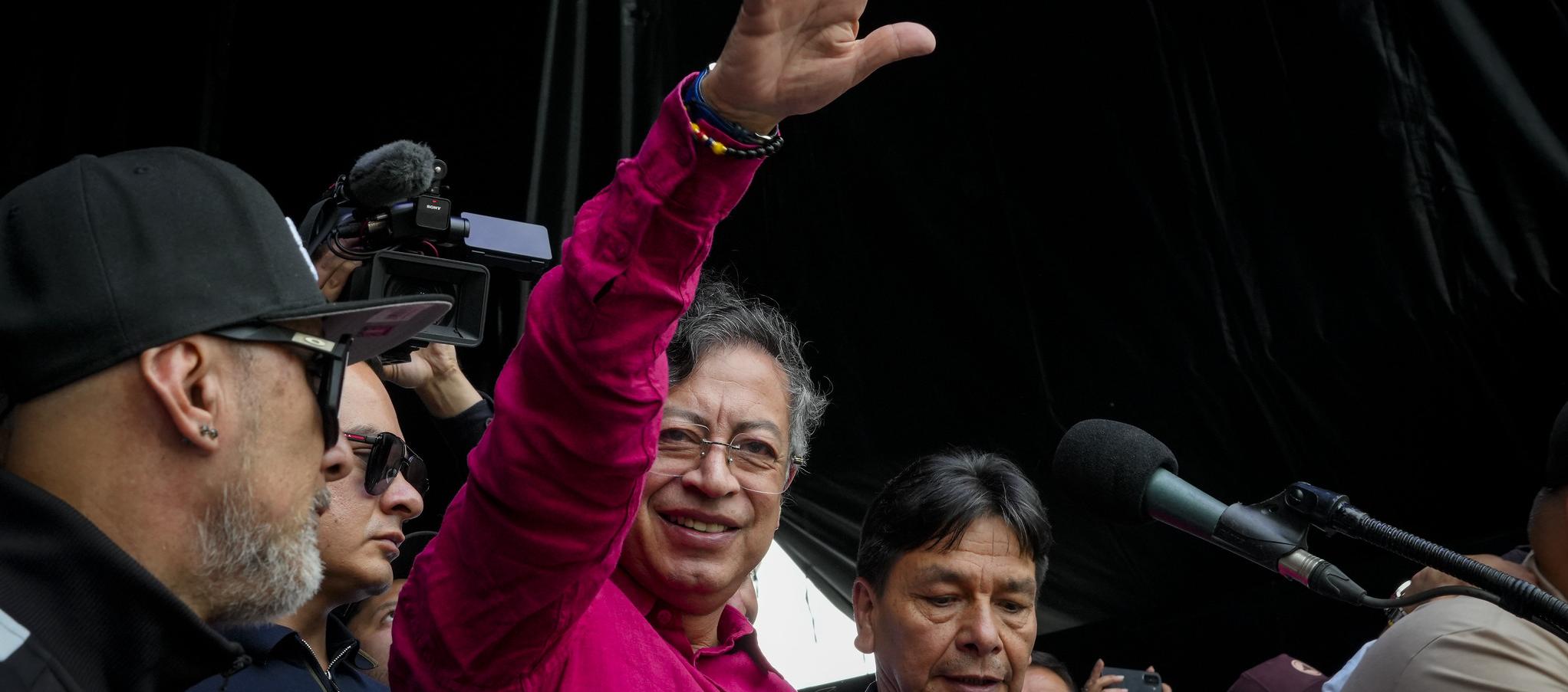 Petro defiende su gestión en el Día del Trabajo y destaca avances de la reforma laboral