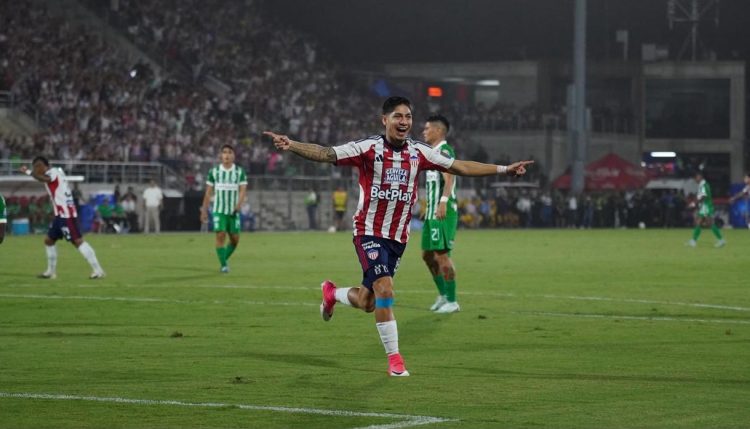 Junior golea 3-0 a Atlético Nacional en el Romelio Martínez y toma ventaja en la final de la Liga colombiana