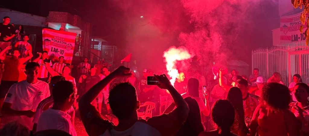 Celebración en la casa de Luis Fernando Muriel, en Santo Tomás