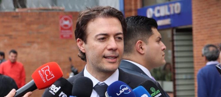 Procuraduría abre investigación disciplinaria contra Daniel Quintero por presunta participación en política