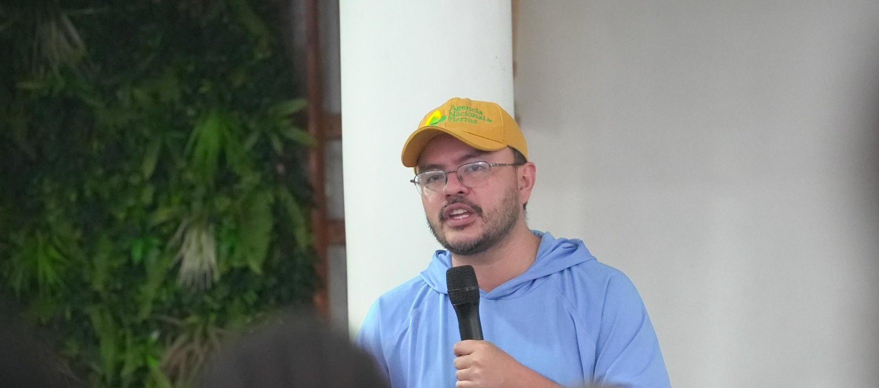 Felipe Harman anuncia su salida de la Agencia Nacional de Tierras