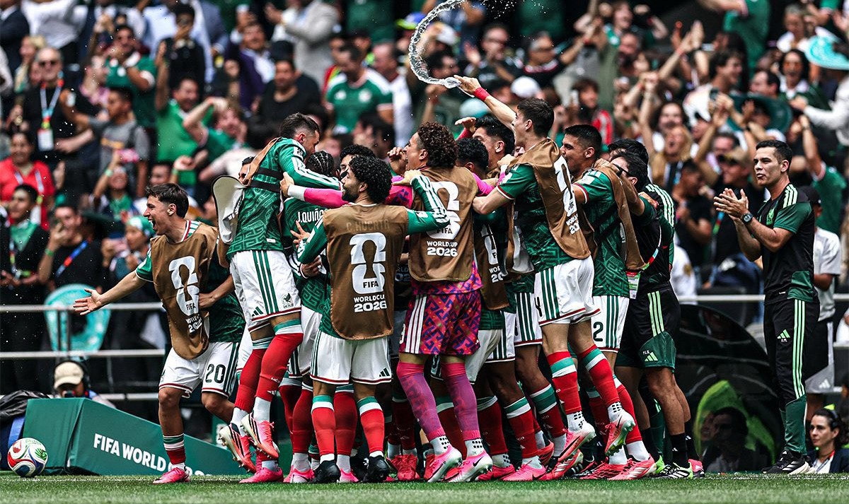 México derrota a Sudáfrica y logra su primera victoria en un partido inaugural de un Mundial