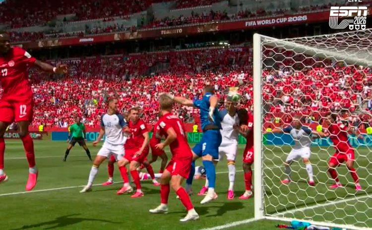 Canadá rescata un empate ante Bosnia y Herzegovina y marca su primer gol en un Mundial disputado en casa
