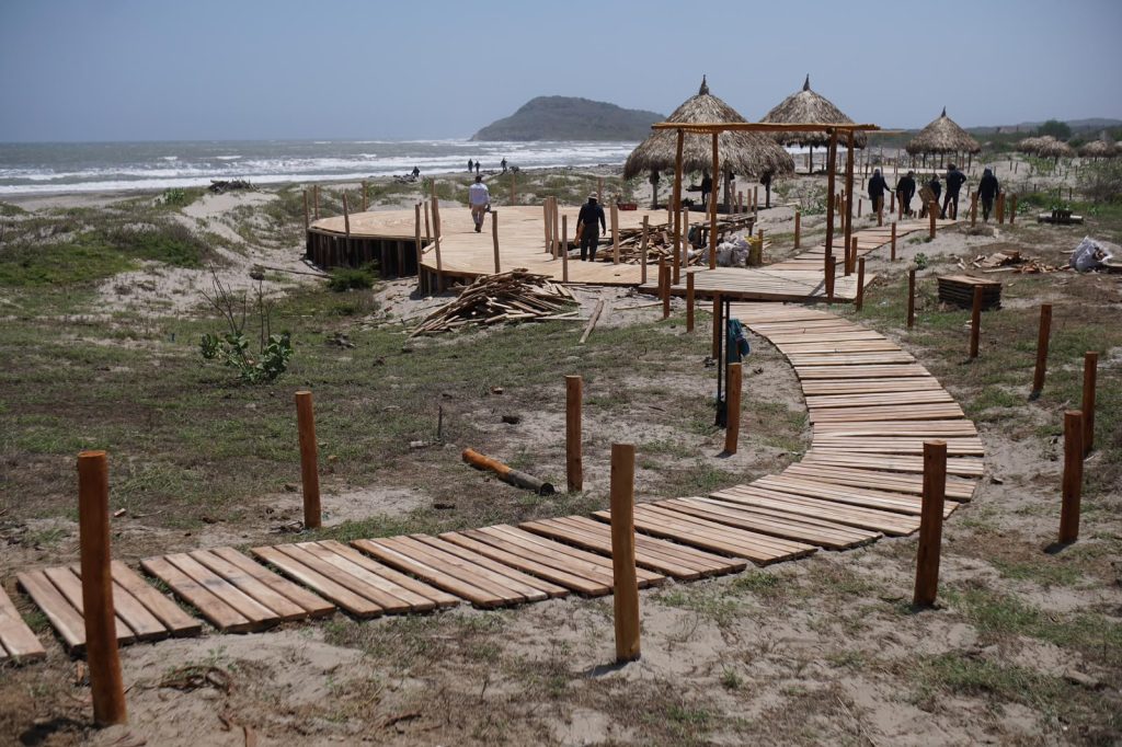 Ordenamiento de playa Punta Astilleros alcanza el 70 % de ejecución y fortalece apuesta turística de Piojó