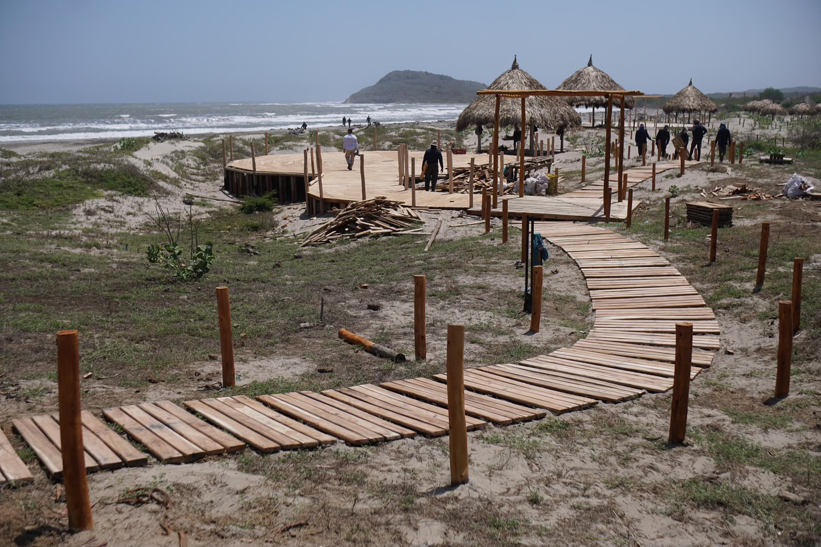 Ordenamiento de playa Punta Astilleros alcanza el 70 % de ejecución y fortalece apuesta turística de Piojó