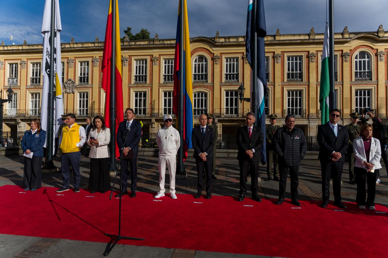 Abren las urnas para la segunda vuelta presidencial en Colombia: más de 41 millones de ciudadanos están habilitados para votar