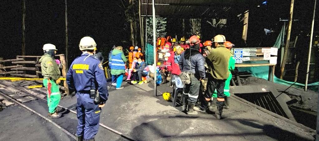 Recuperan cuerpos de cinco mineros tras explosión en una mina de carbón en Sutatausa
