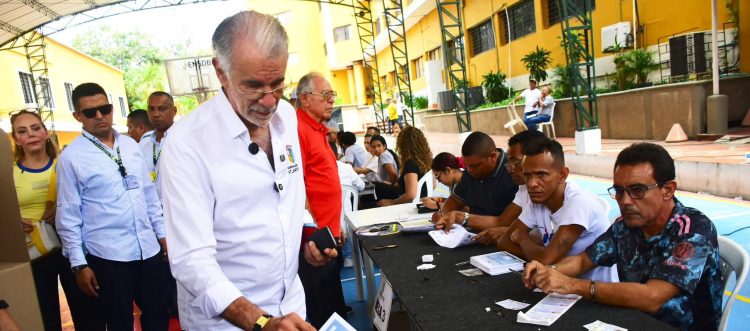 José Manuel Restrepo celebra triunfo de Abelardo De La Espriella en el preconteo: “Colombia eligió Presidente”