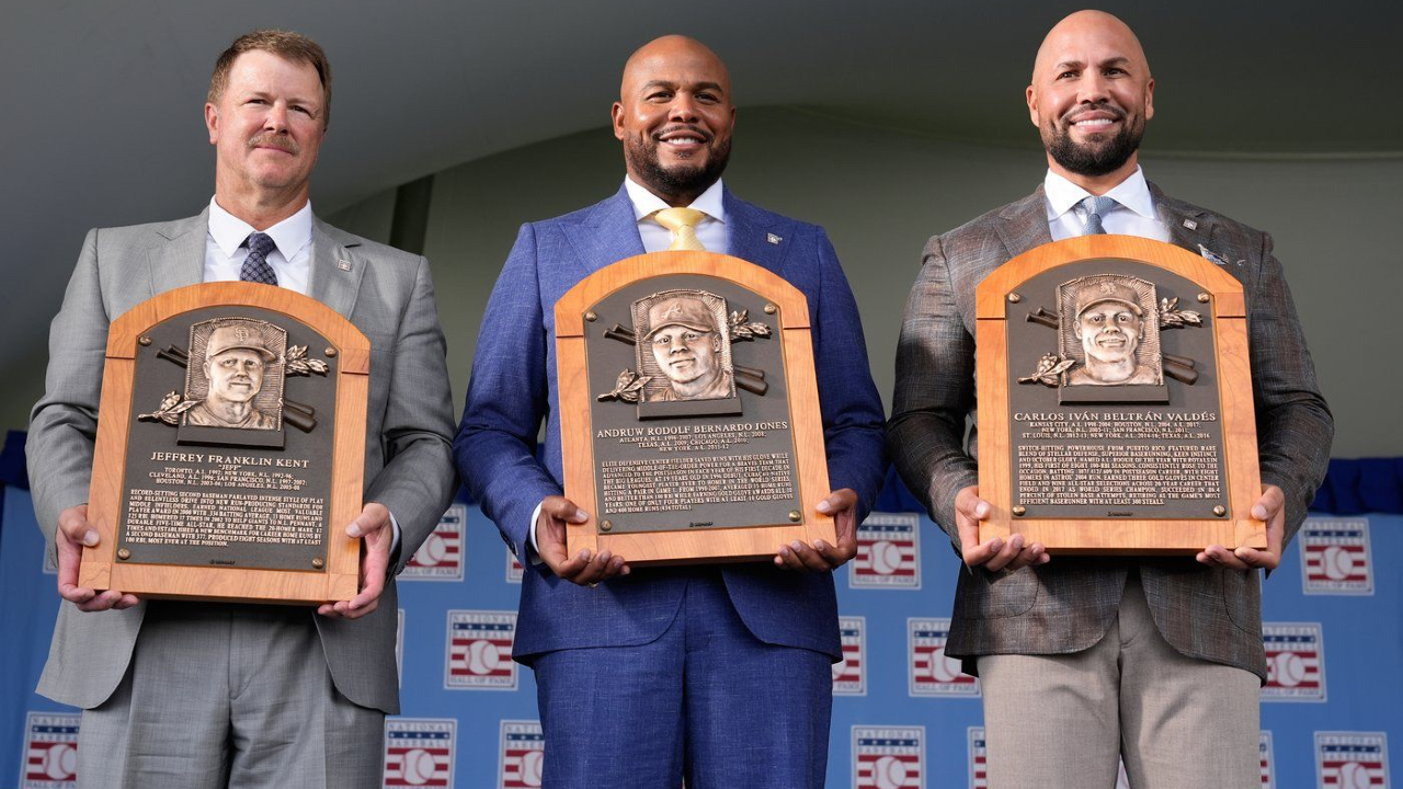 Carlos Beltrán, Andruw Jones y Jeff Kent en el Salón de la Fama del béisbol