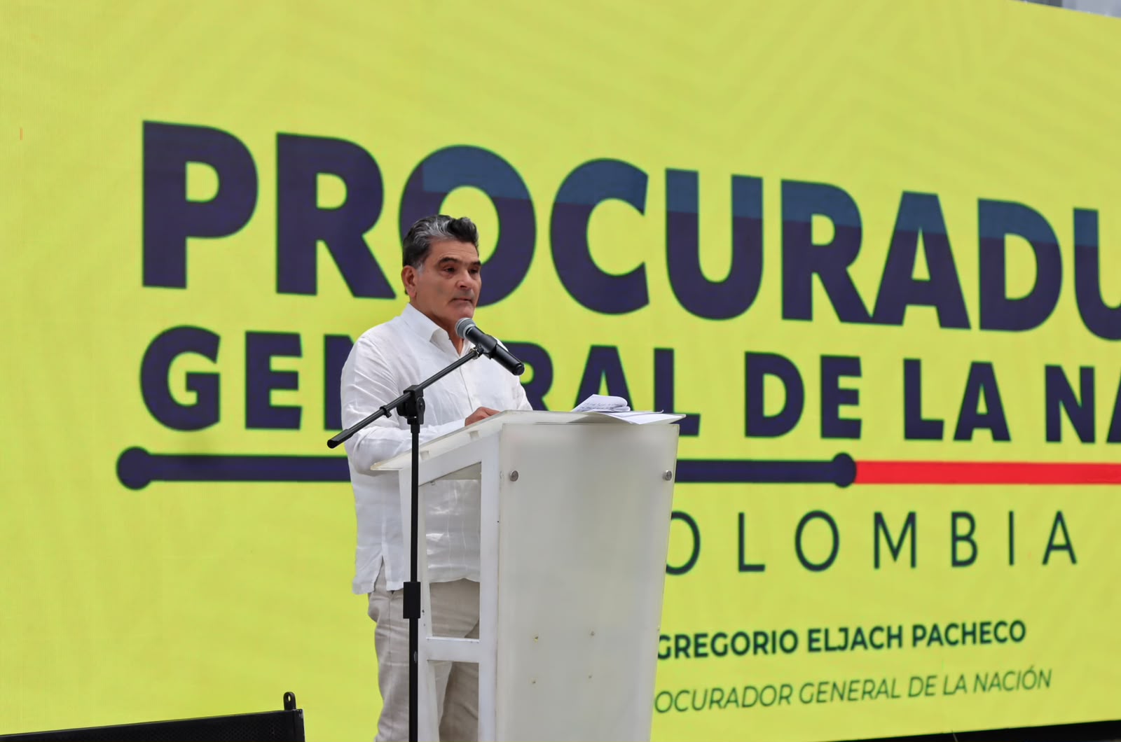 Procurador Gregorio Eljach asegura que no hay denuncias formales por presuntas contrataciones exprés